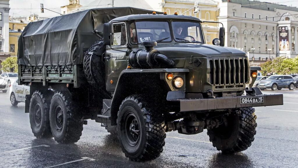 Урал 4320 старого образца. Автомобиль урал 4320. автомобиль урал урал 4320. урал 4320 тягач. урал 4320 0011.