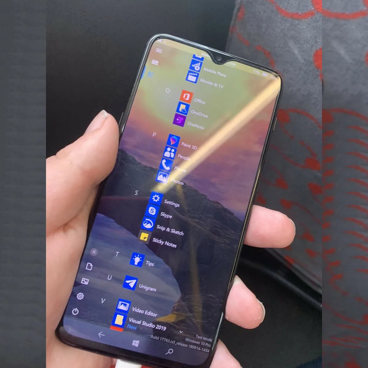 Xiaomi на виндовс 10. Windows oneplus. Винда на oneplus 6. One plus ос. Виндовс редми.