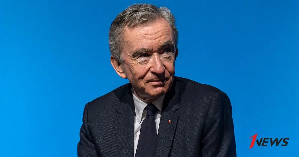 Бернар арно louis vuitton. Миллиардер бернар арно. Как зовут самого богатого человека. Самый богатый джим уолтон. 4.