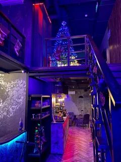 More lounge