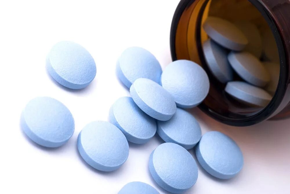 Синие таблетки обезболивающие. Синяя таблетка. Голубые таблетки. Таблетки голубого цвета. Маленькие синие таблетки.