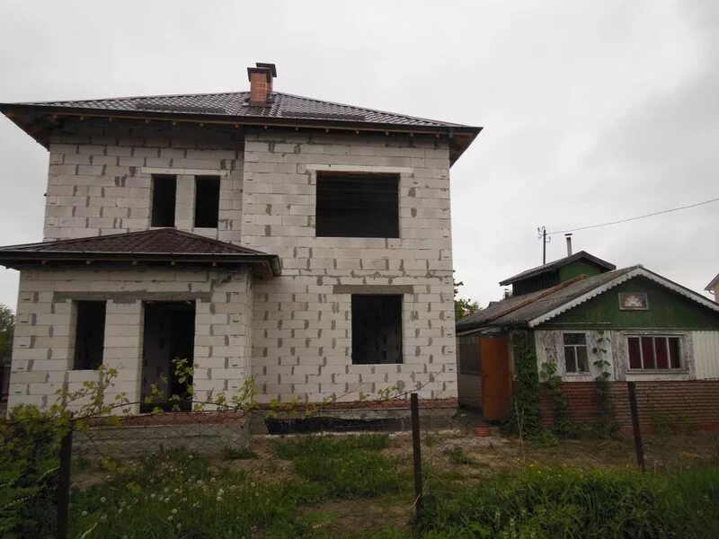 Как продать дом недострой. Недостроенный дом. дом в кармолино недострой. недостроенный дом в московской.