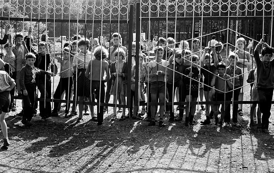 Успьян лагерь Пионерский лагерь. Родительский день в Пионерском лагере. Лагерь СССР. Детские лагеря СССР. Приезд в лагерь