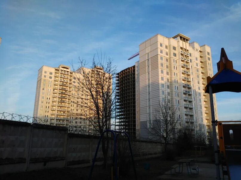 Кузнечики заброшка. Микрорайон «кузнечики-2», подольск. кузнечики 2 подольск заброшка. заброшенный микрорайон в подольске в кузнечиках. жк кузнечики подольск заброшенный.