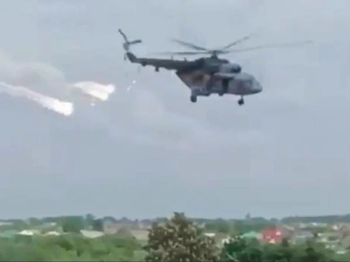 Видео нападения на белгородскую область. ДРГ ВСУ В Белгородской области. Вертолёт ВСУ В Белгородской области. Атака ВСУ на Белгородскую область.