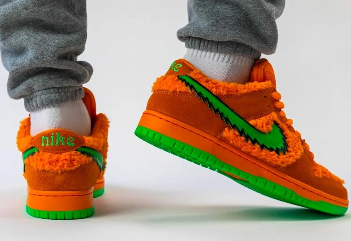 Найки с карманом. Кроссовки grateful Dead x Nike SB Dunk Low. Nike Dunk grateful Orange. Nike кроссовки Dunk Low SB. Nike SB Dunk Orange Bear.