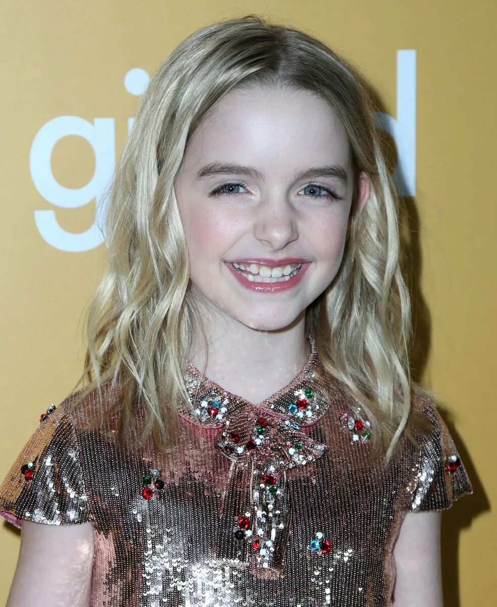 Mckenna grace. МАККЕННА Грейс. МАККЕННА Грейс МАККЕННА Грейс. МАККЕННА Грейс 2022. МАККЕННА Грейс взрослая.