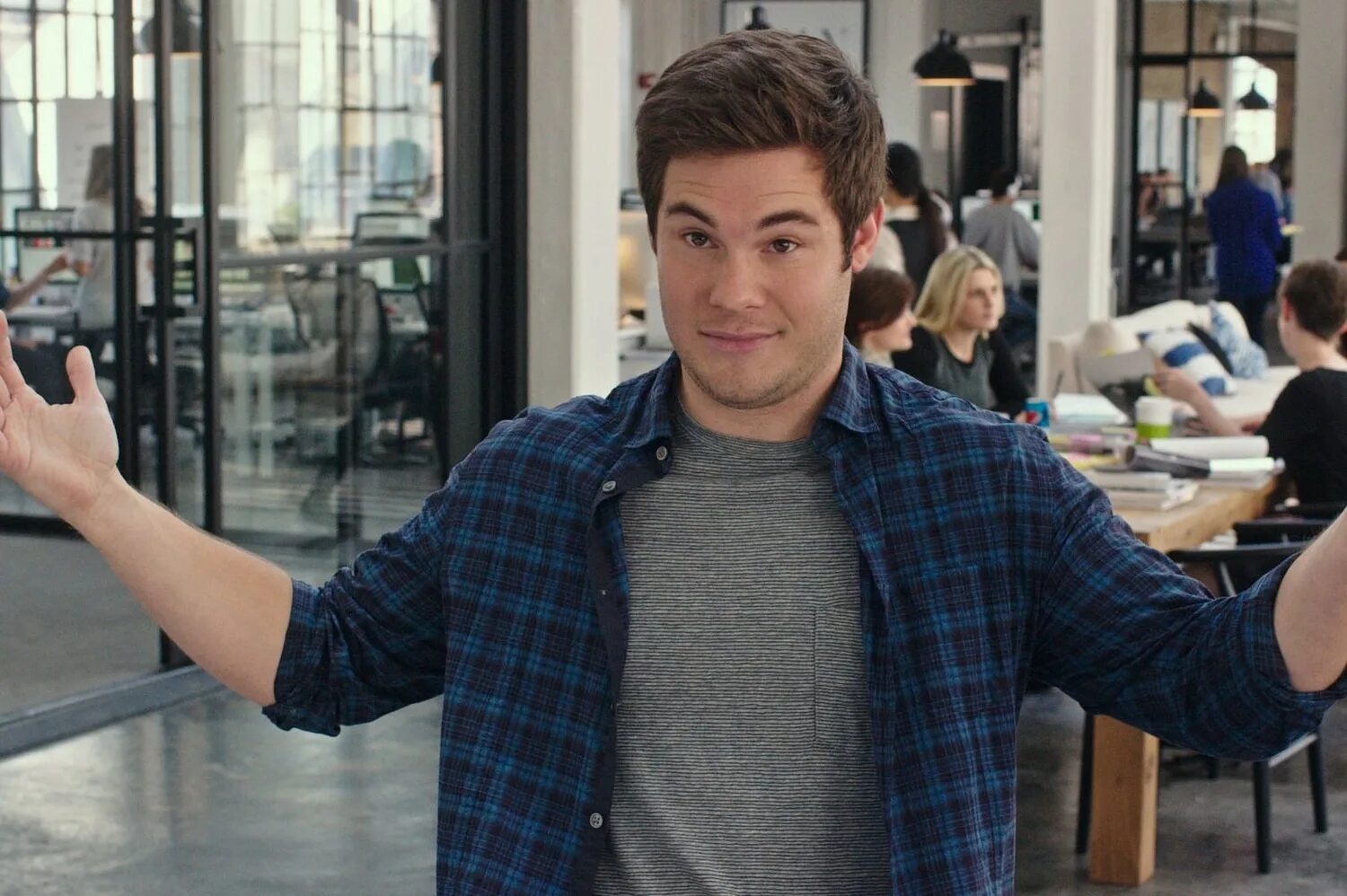 мэтт стажер. бен уиттакер стажер. энн хэтэуэй стажер. нэнси майерс стажер. нэнси майерс стажер.