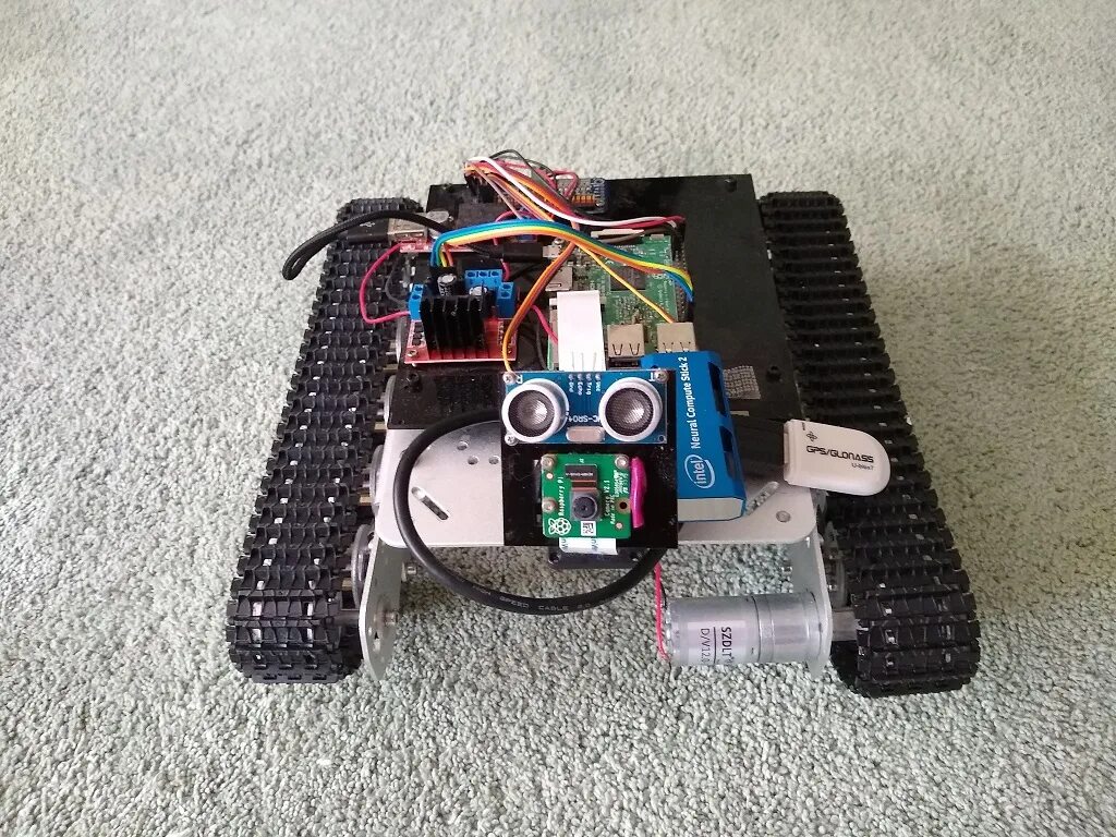 Робот raspberry pi. Робот на распберри пи. танк на raspberry pi. робот raspberry pi 2011.12. робот ассистент на raspberry pi.