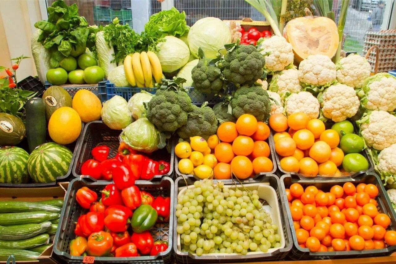 Овощи в ассортименте. Овощи. Овощи и фрукты. Свежие овощи и фрукты. Сезонные овощи и фрукты.