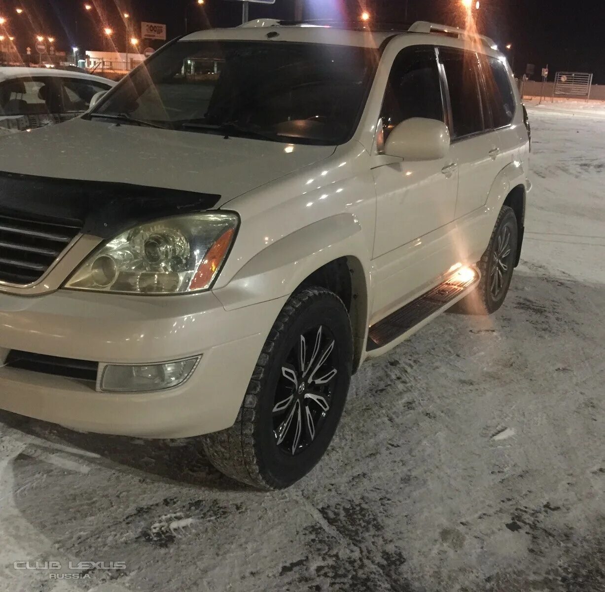 Продажа лексус в россии. Лексус 470 2003. Лексус 470 кузов. Лексус gx470 кремовый. Лексус gx470 опер.