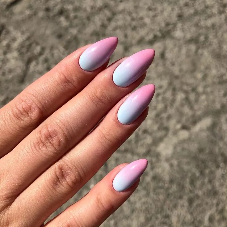 Френч жемчужная втирка миндаль. Шеллак миндаль амбре. Фигуры с плавными краями. Градиент формы. Маникюр дизайн.