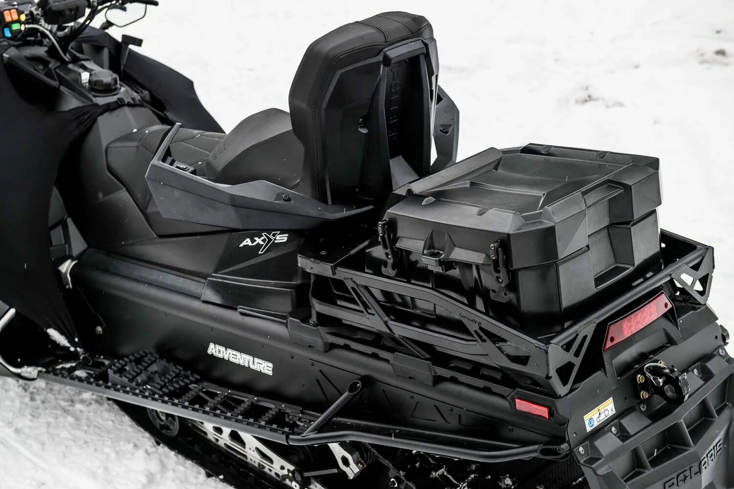 Купить утилитарный снегоход. Снегоход Поларис Титан 800. Polaris Titan 800 Adventure. Polaris Titan 800 Adventure 155. Снегоход Polaris Titan.