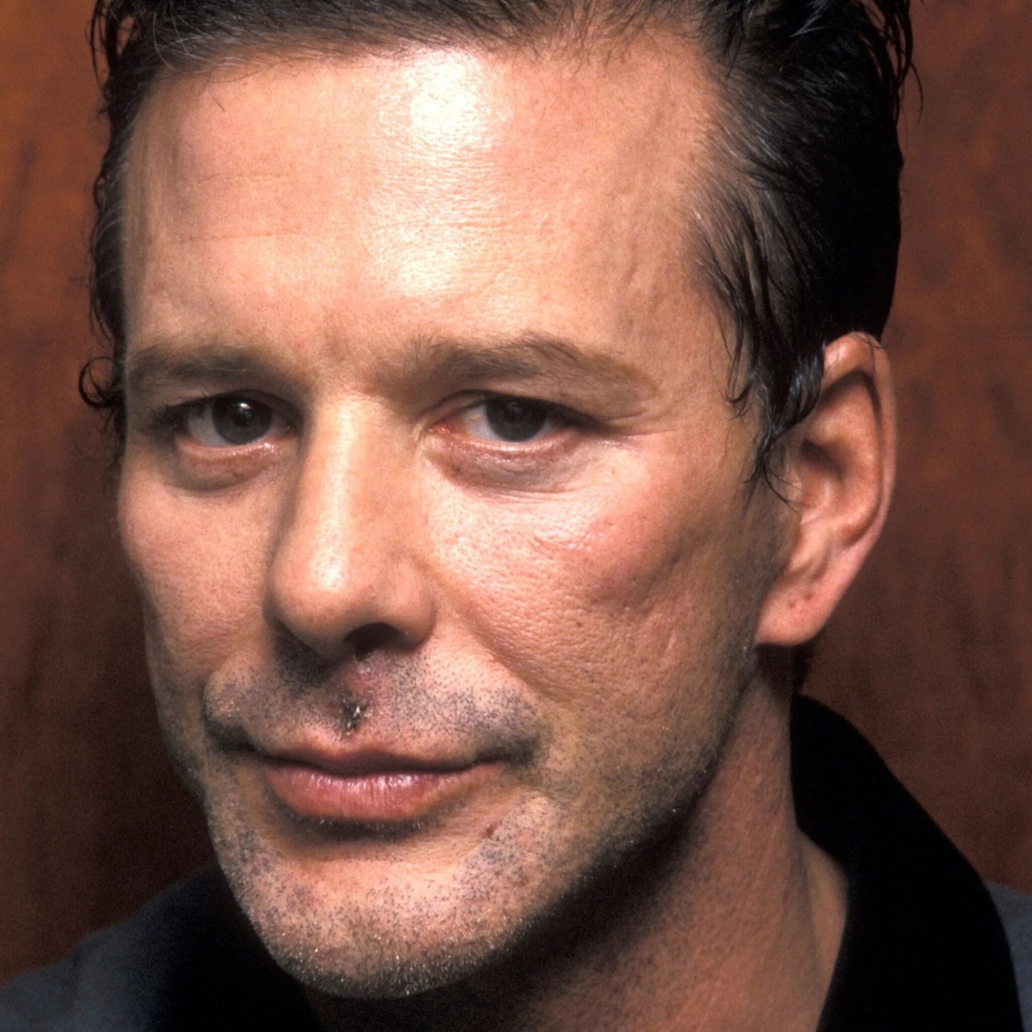 Уиллем дефо актер в молодости. Артист 4 буквы. Стив ривз актер. Артист 4 буквы. Шейн блэк.