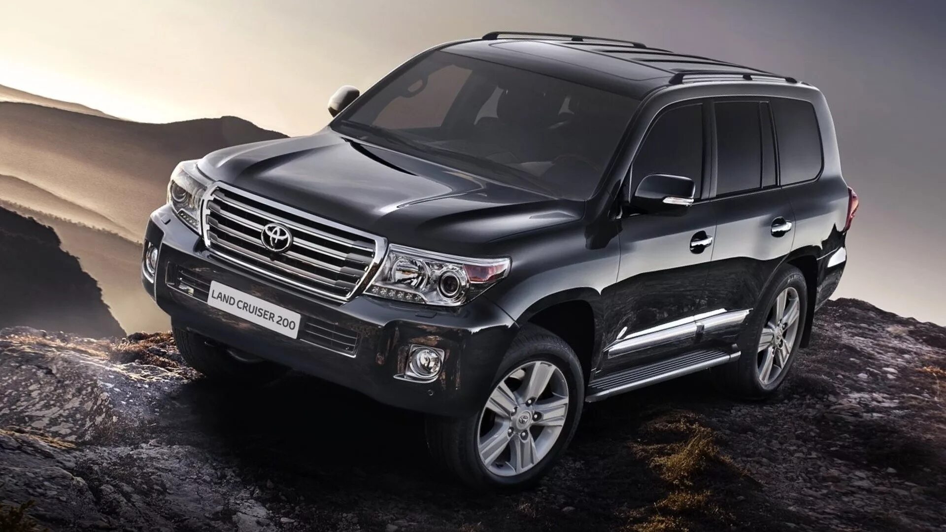 Автомобили ленд крузер 200. Toyota Land Cruiser 200. Land Cruiser Prado 200. Ленд Крузер Prado 200. Toyota Land Cruiser 200 2013.