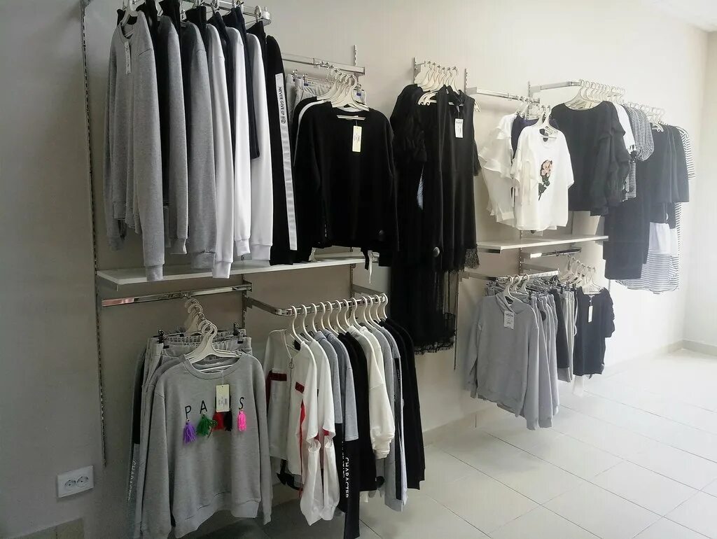 гардероб брянск. магазин одежды святных брянск. Svyatnyh брянск. гардероб брянск. магазин ординаторская.