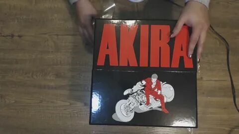 Акира тома