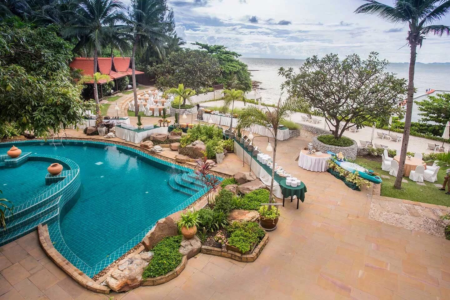 Гарден клиф резорт паттайя. Garden cliff resort 5 таиланд. Garden cliff resort spa 4 таиланд. Гарден сиа вью паттайя. Лонг бич гарден паттайя.