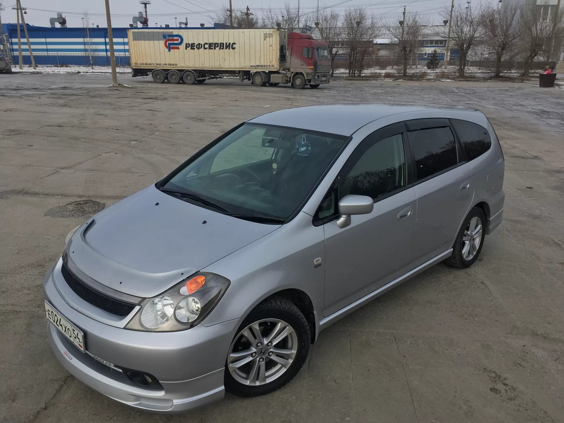 Купить хонда стрим в новосибирске. Honda Stream 2001 1.7. Хонда стрим 2003 1.7. Honda Stream 2010. Honda Stream 2002 1.7.