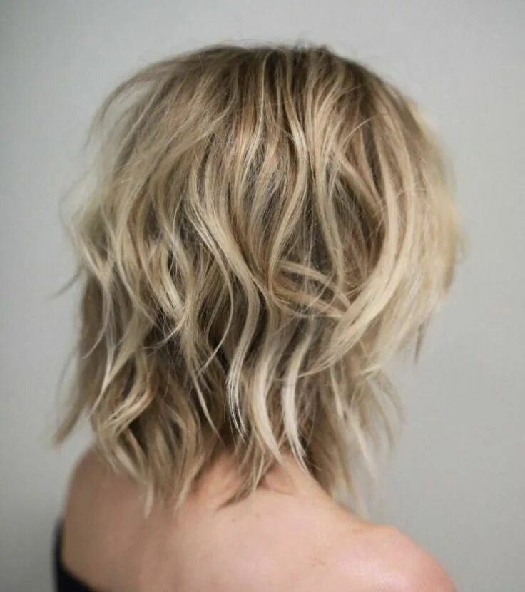 30 Medium Shaggy Hairstyles to Get Unique and Stylish Look Thick hair styles, Ha