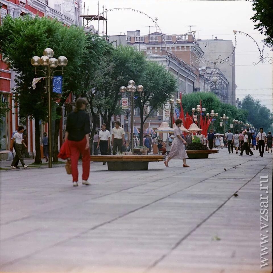 Арбатская саратов. Саратов Арбат пешеходная улица. Проспект Кирова Саратов история. Центральный Арбат Саратова. Местный Арбат в Саратове.