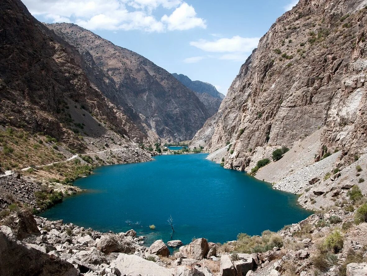 Панчакент точикистон. Хафткул Пенджикент. Долина Хафткул. Природа Таджикистана Хафткул. Озеро Хафткул.