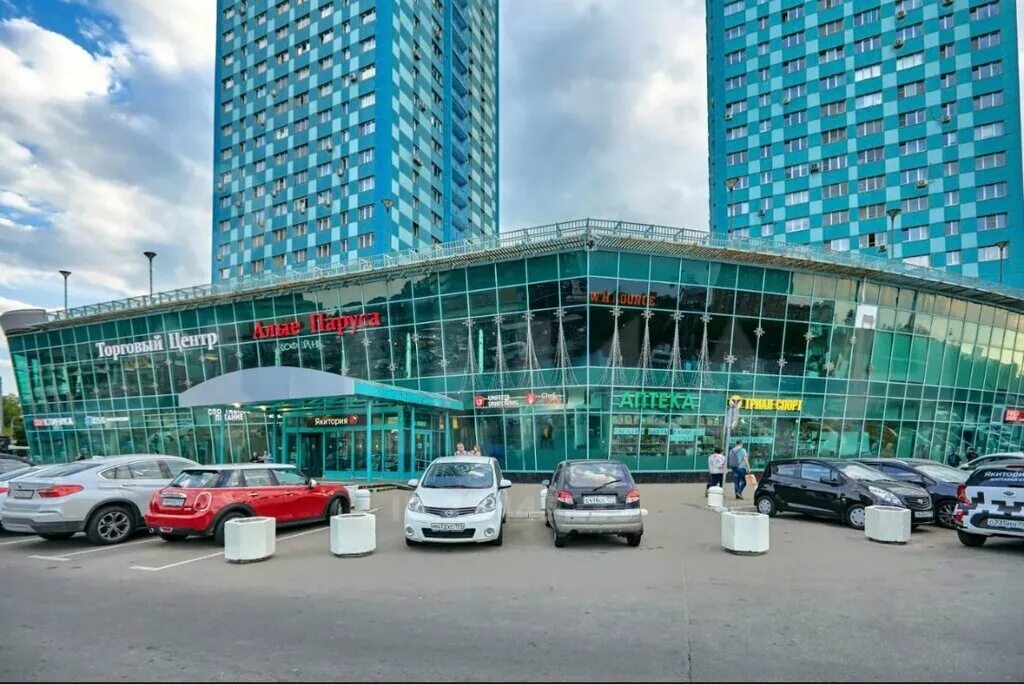 Тц крылья авиационная 66. Жк два капитана щукинская. Москва, ул. Ул авиационная 66. Тц алые паруса авиационная 66.