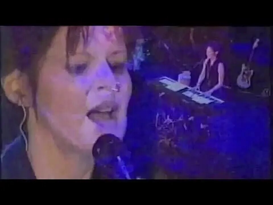 Woods of fallen. Lauren mp3. Lauren mp3. Lauren love. Lauren daigle фото.