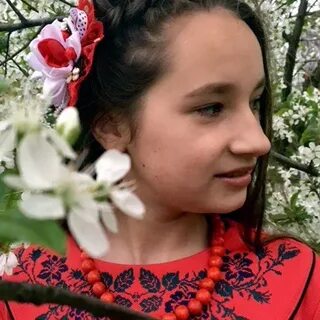 Катя через
