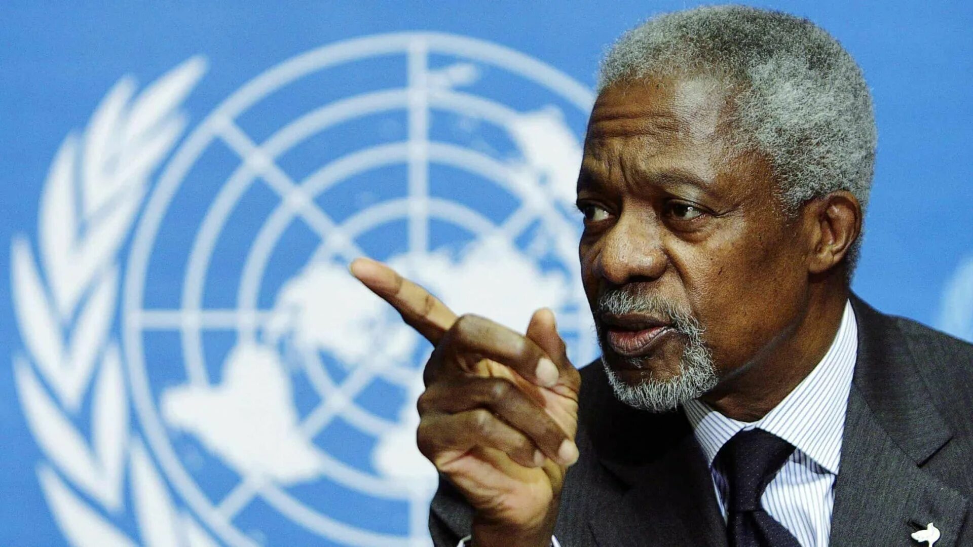 Оон 8 лет. Кофи Аннан. Кофи Аннан генеральный секретарь ООН. Генсек ООН кофи Аннан. Коффи анон.