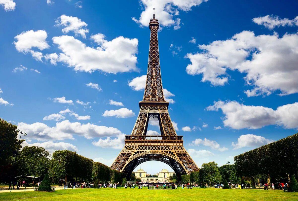 Эйфель башня. Эльфийская башня в Париже. Башня Эйфеля в Париже. Эйфелева башня в Париже фото.