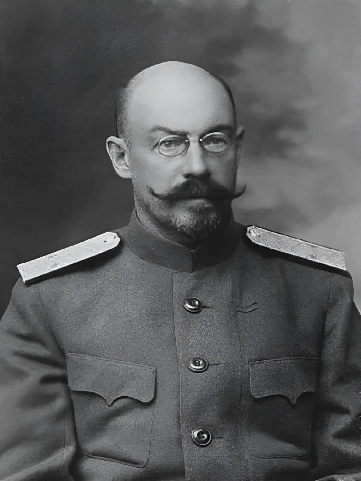 Первый российский генерал. М.Д. Бонч-Бруевич.