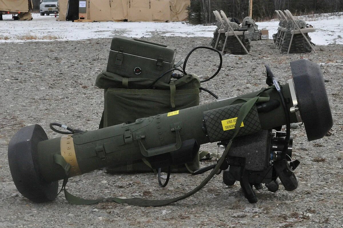 Комплексами javelin. Fgm-148 javelin птрк. fgm 148 джавелин. комплексы (птрк) fgm-148 javelin.