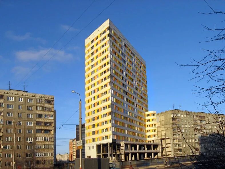 Дом на мещере. Нижний Новгород Мещера плоский дом. Треугольный дом Нижний Новгород Мещера. Плоский дом на Мещере. Нижний Новгород Касьянова плоский дом.