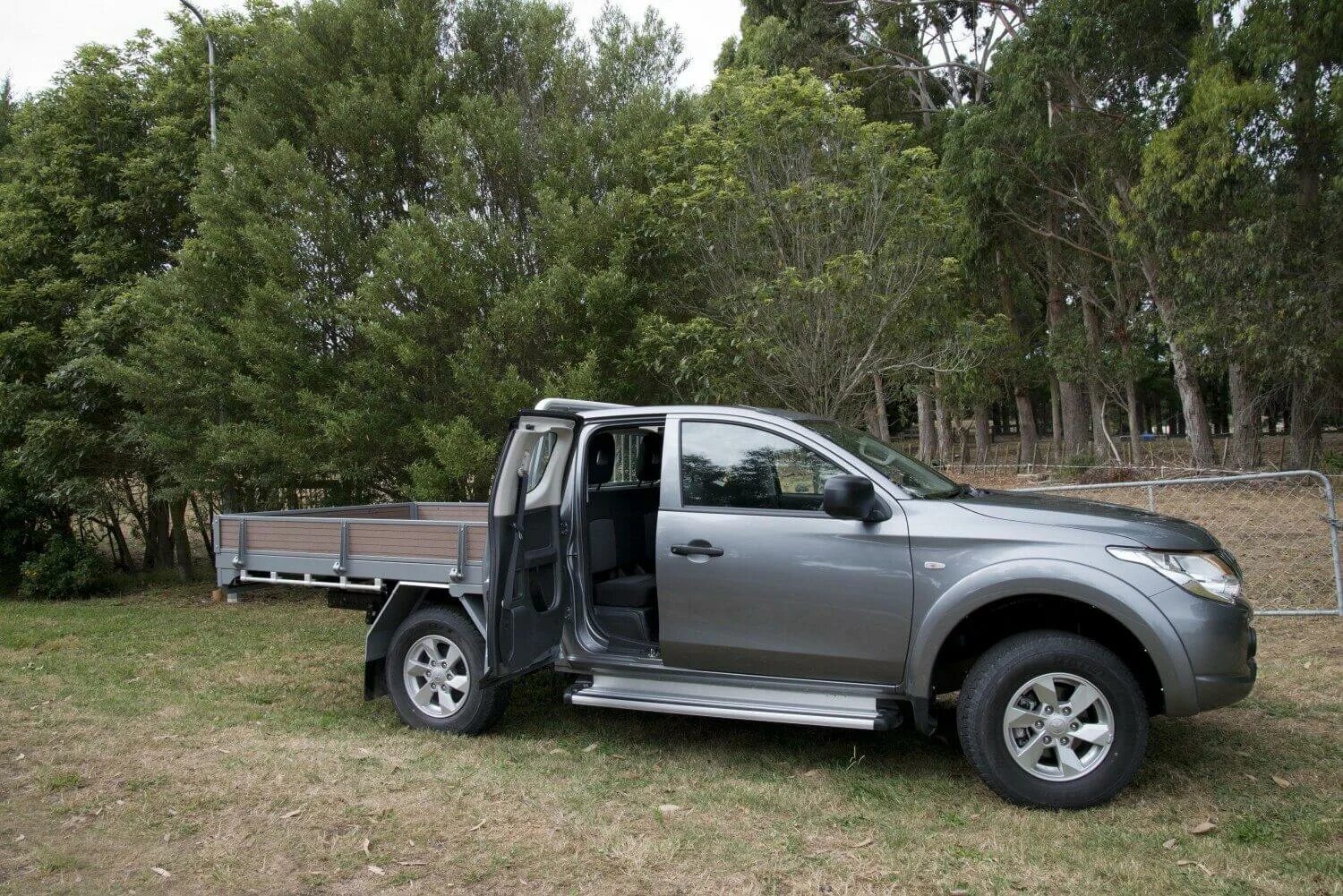 Мицубиси l200. 5 2008. Митсубиси л200. Mitsubishi l200 201. Митсубиси л200.