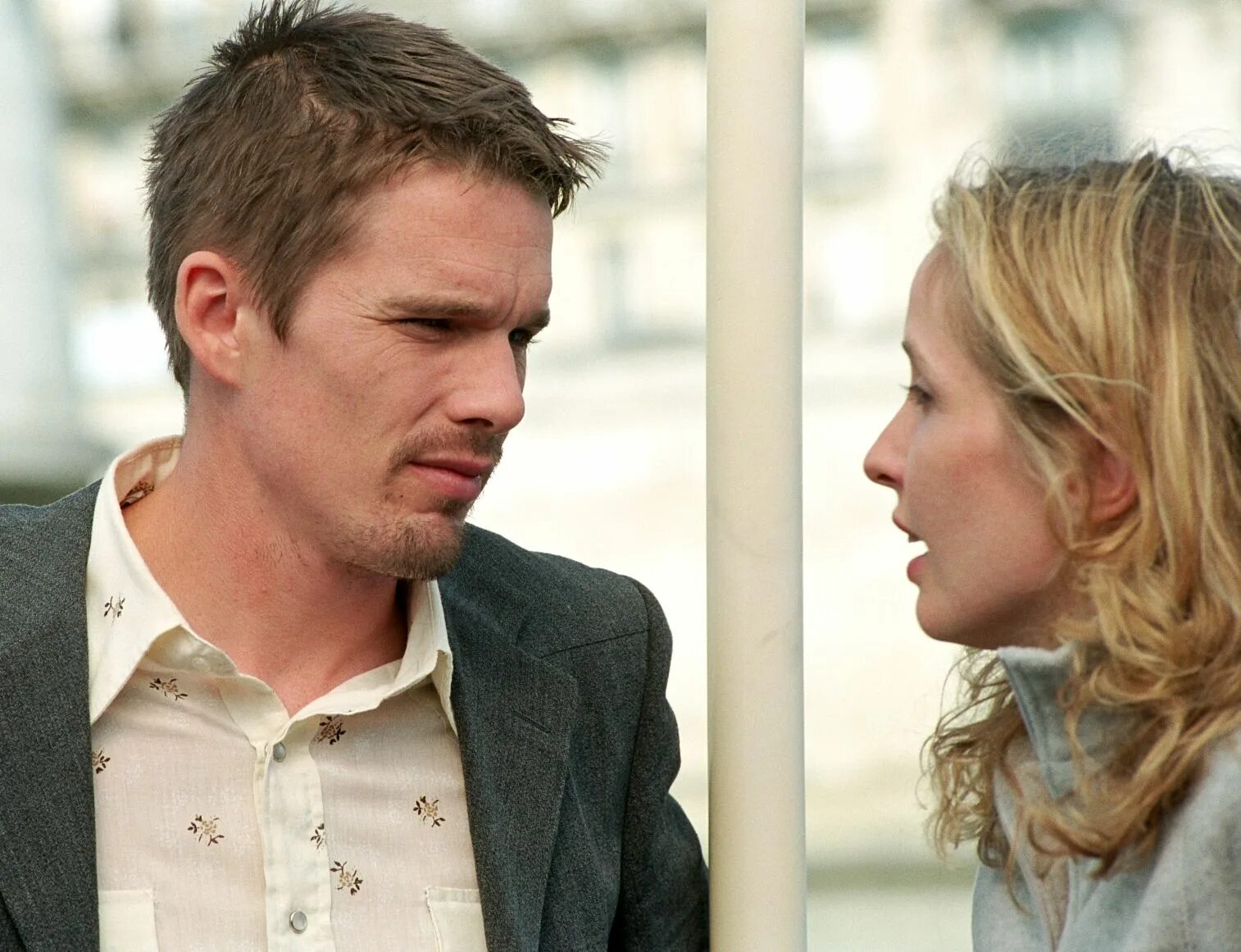 Итан Хоук перед закатом. Julie Delpy Ethan Hawke. Перед закатом читать