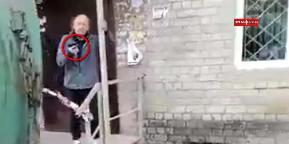 Тимур бекмансуров камеры видеонаблюдения. Угрожал пистолетом вагнеровцу. Задержание чвк вагнера в белоруссии. Здание фсб ростов. Стрельба в полицейского в новошахтинске.