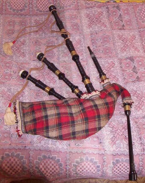 Волынка духовой музыкальный инструмент. Английский музыкальный инструмент волынка. Вавилонская волынка. Волынка игрушки. Балканская волынка 5