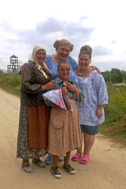 Где снимали бабий бунт. Бабий бунт и война в новоселково. сериал бабий бунт актеры. бабий бунт или война в новосёлково актеры. ирина архипова бабий бунт.