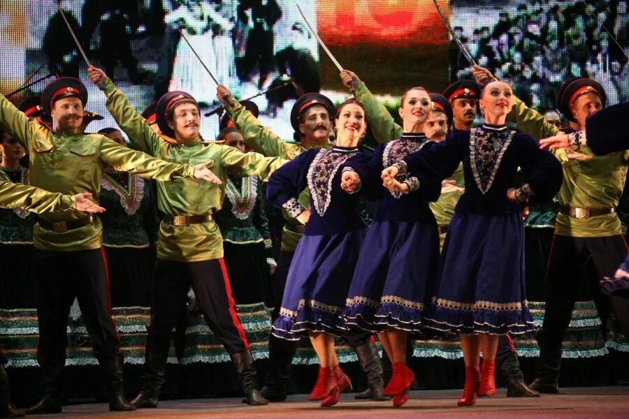 Ансамбль пляски Казаков. Донские казаки ансамбль. Ансамбль Казаков Ростов на Дону. Танцы Донские казаки ансамбль
