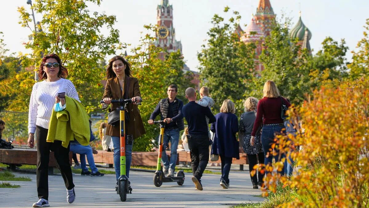 Конца сентября можно. Лето в Москве. Москва в конце сентября. Осень в Москве. Москва осенью.