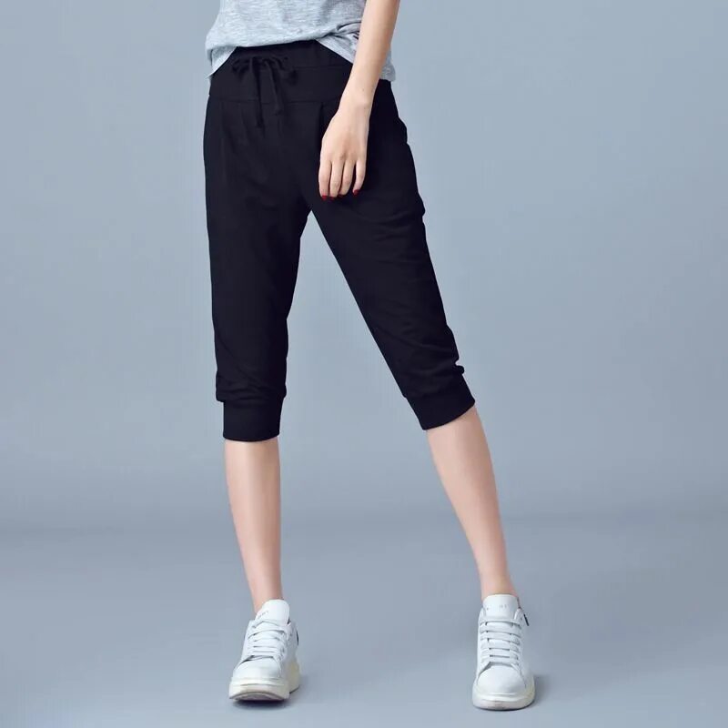 Штаны до колен женские. Спортивные брюки укороченные женские. Alexander wang брюки бриджи капри. Короткие спортивные штаны женские. Брюки шорты женские.