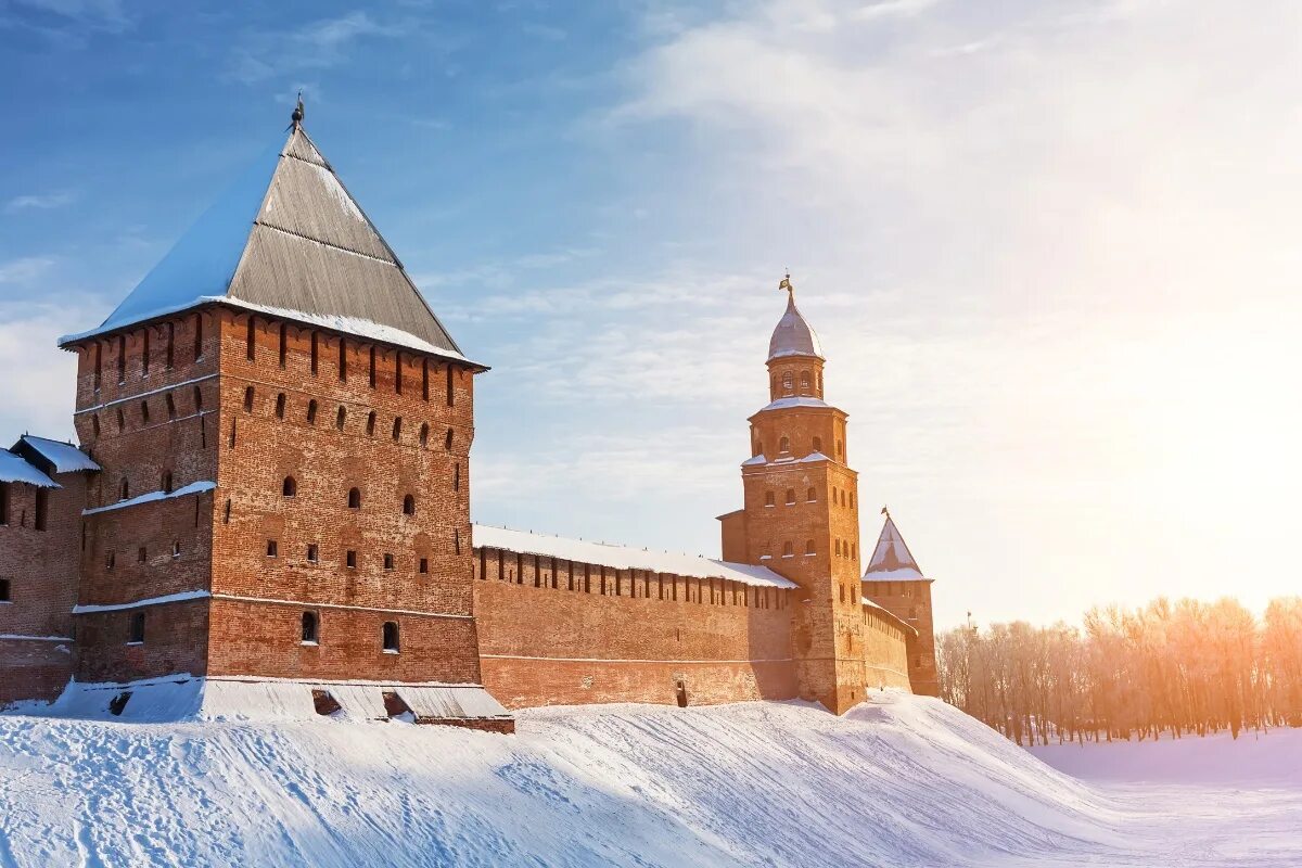 Экскурсия в новгород на 2 дня. Кремль Великий Новгород фото зима. Тур Великий Новгород. Великий Новгород Старая Русса Валдай экскурсия. Ярославово Дворище Великий Новгород фото.