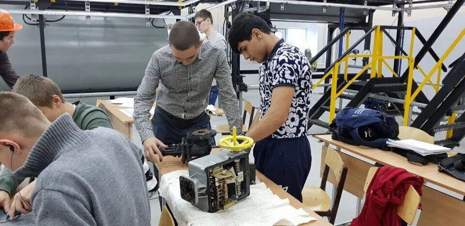 Значок политехнического колледжа нефтеюганск. Сайт нпк нефтеюганск. Сайт нпк нефтеюганск. Нефтеюганский нефтегазовый техникум колледж. Сайт нпк нефтеюганск.