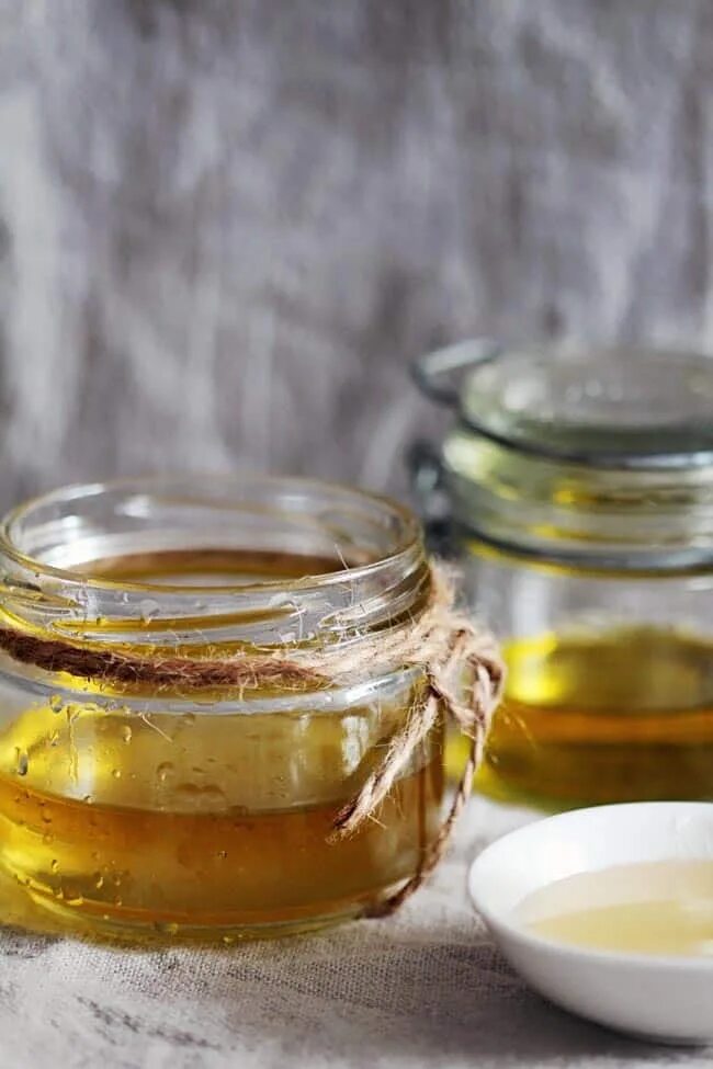 Косметика с медом. Медовое масло. Оливковое масло и мед. Маска для волос с медом и оливковым маслом.