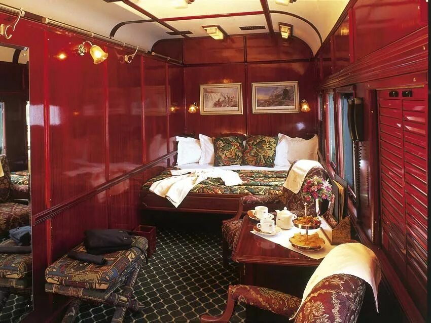 Св восточный. Восточный экспресс Венеция-Симплон. Купейный вагон Восточный экспресс. The Orient Express ("Восточный экспресс"). Venice Simplon-Orient Express (Европа).