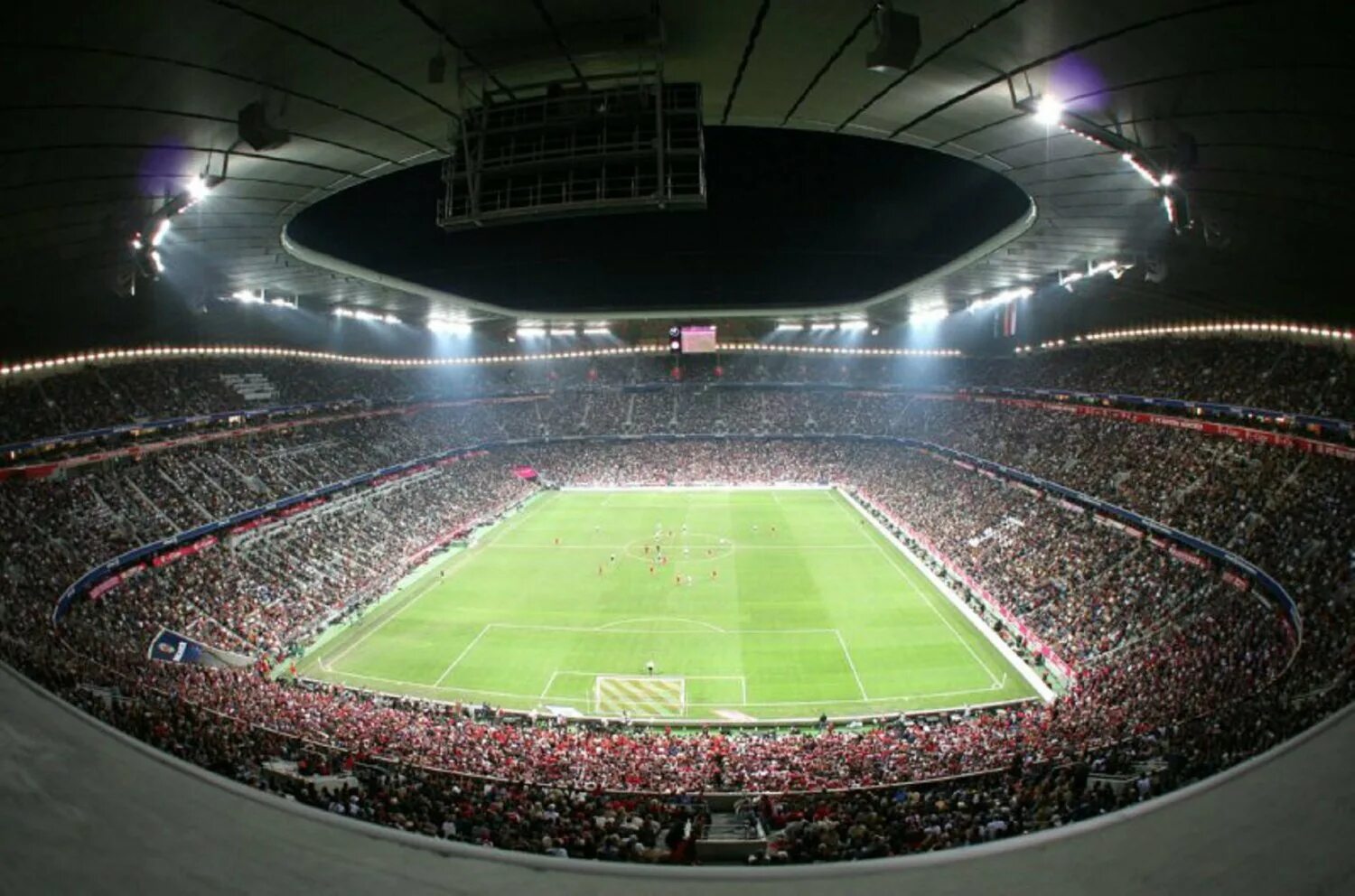 Берн Арена (футбольный стадион). Альянц Арена поле. Allianz field стадион. Альянц Арена вид с поля. 0 arena