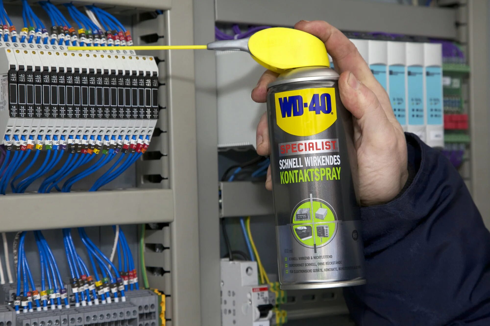 Wd 40 это. WD-40 Spray. Wd40 патрон. WD 40 electrical. WD 40 маркер.