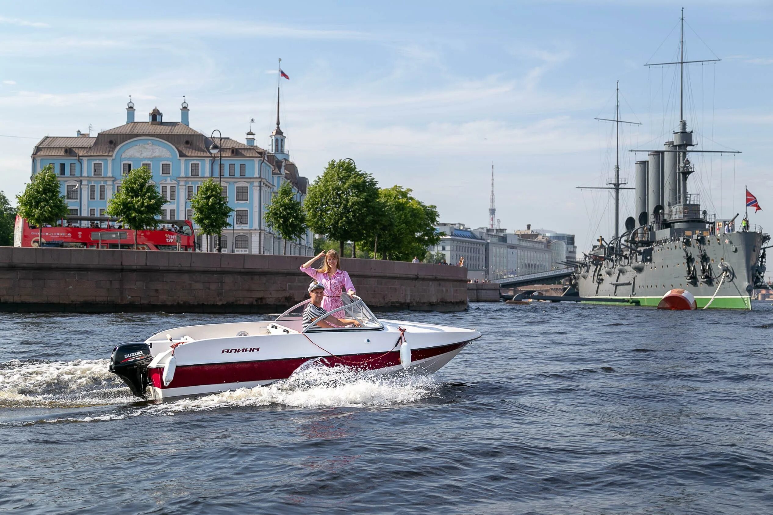 Катер на Неве Санкт-Петербург. Прогулка на катере спб цены