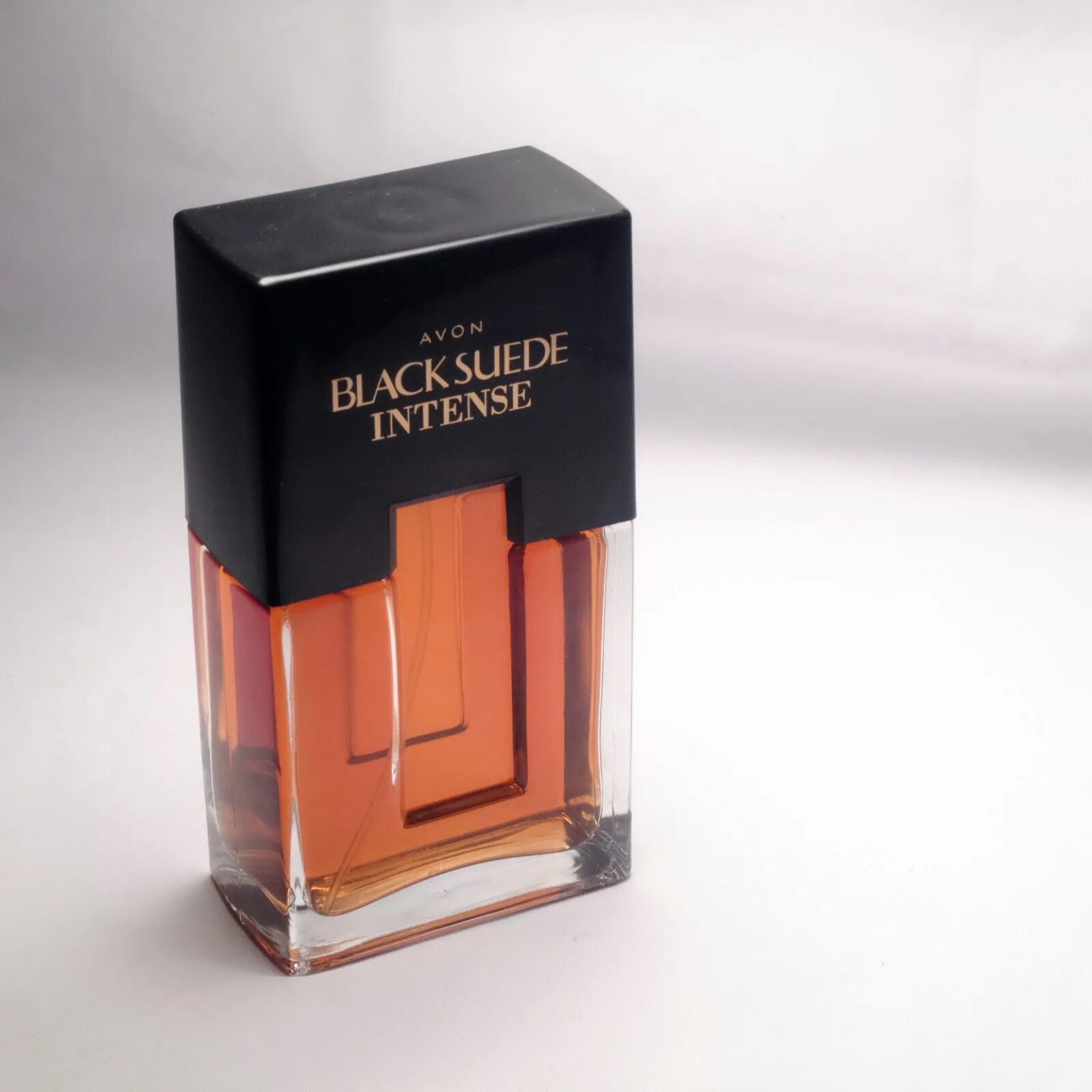 Avon black suede. Эйвон Black Suede intense. Avon Black Suede intense EDT. Блэк Сайд Интенс эйвон. Туалетная вода Black Suede intense, 75 мл.